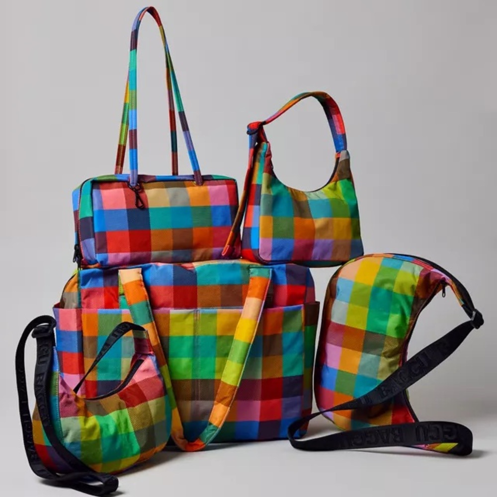 BAGGU UrbanOutfitters Madras Small Cloud Carry On SCCO NWT - Picture 2 of 4